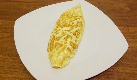 омурайсу , японский омлет с начинкой