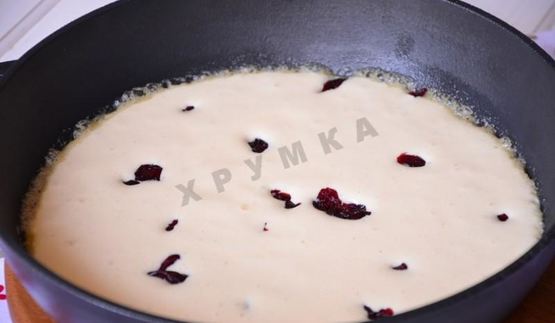 сладкий творожный омлет