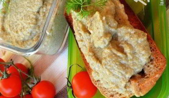 еврейский паштет — баклажан с яйцом