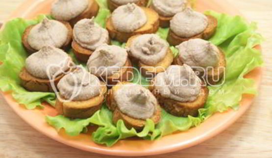 паштет из куриной печени праздничный