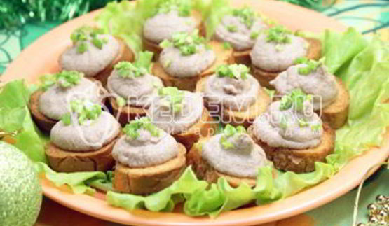 паштет из куриной печени праздничный