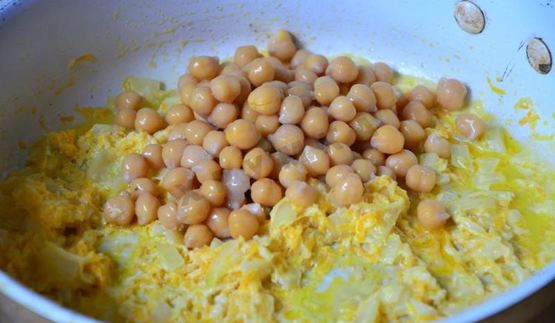 паштет из куриной печени с горохом нут