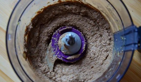 паштет из куриной печени с горохом нут