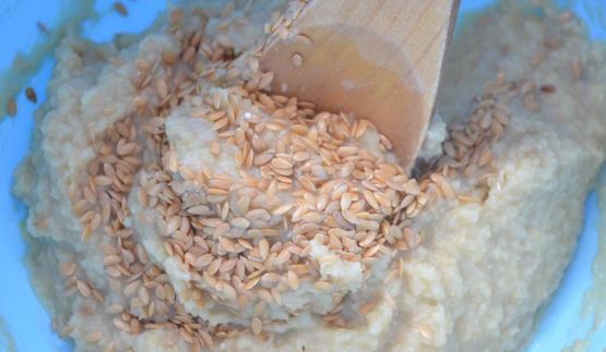 паштет из нута с яблоками и хлебцами из отрубей