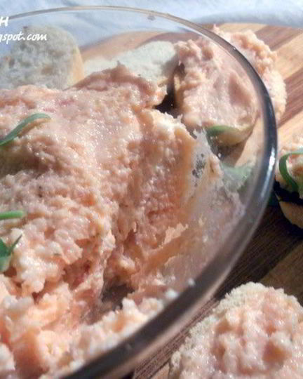 Рецепт простого паштета из копченого лосося