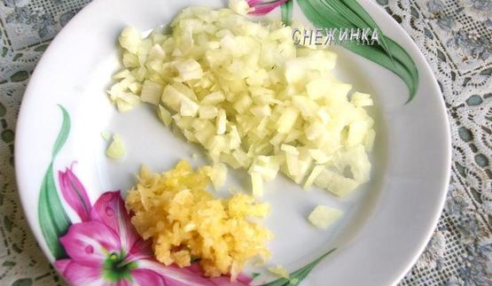 сырный паштет из цукини с миндалем