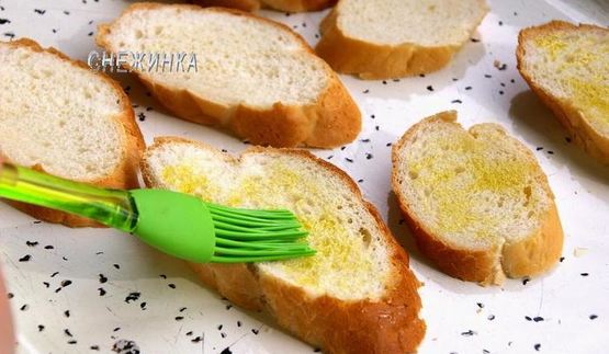 сырный паштет из цукини с миндалем