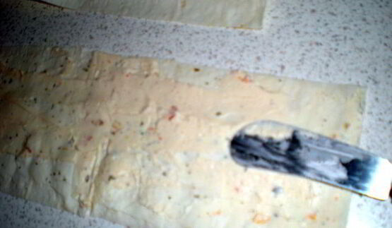 роллы из тонкого лаваша с семгой и авокадо