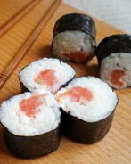 Роллы с форелью