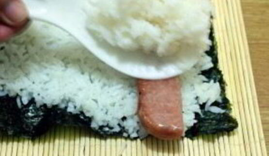 роллы с колбасой