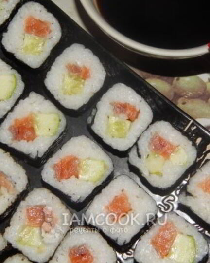 Рецепт роллов с семгой и огурцом