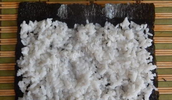 роллы с семгой и огурцом