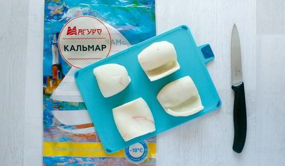 спринг-роллы с кальмарами и тунцом