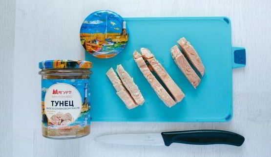 спринг-роллы с кальмарами и тунцом