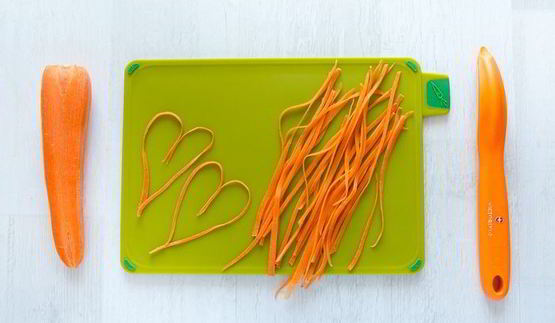 спринг-роллы с кальмарами и тунцом