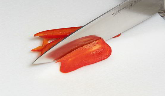 спринг-роллы с овощами и соусом