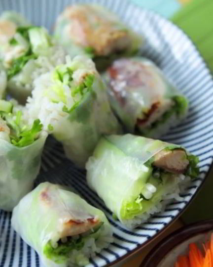 Рецепт тайских спринг-роллы со скумбрией