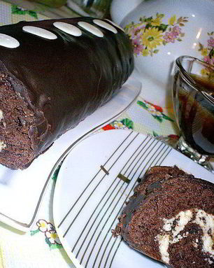 Быстрый шоколадно-творожный рулет