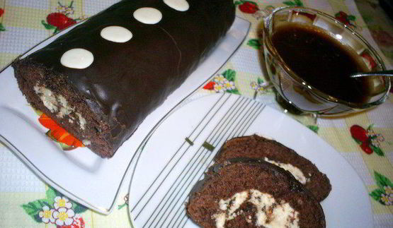 быстрый шоколадно-творожный рулет