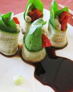 Быстрые рулетики с цуккини