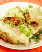 Капустные рулетики в омлете