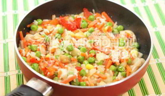 капустные рулетики в омлете