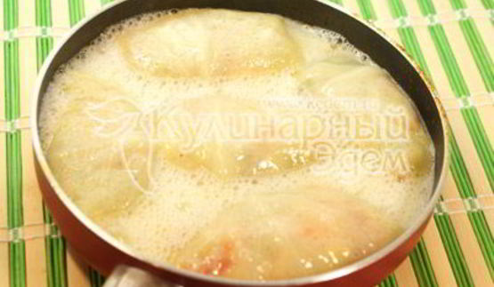 капустные рулетики в омлете