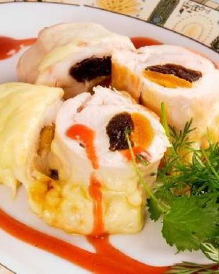 Рецепт куриных рулетиков с курагой