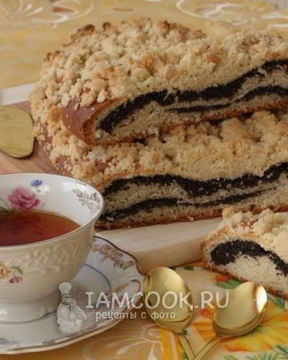 Маковый рулет с крошкой