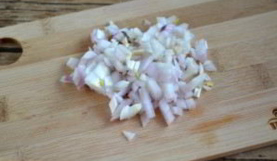 мясной рулет с яйцом в духовке