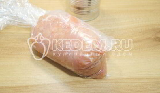 рулет из курицы деликатесный