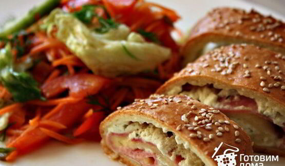 рулет из творожного теста с ветчиной