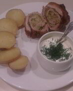 Рулетик из свининки с броколи