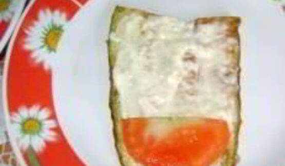 рулетики из кабачков с помидорами