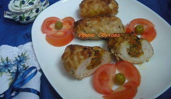 рулетики из куриного филе в свиной сетке