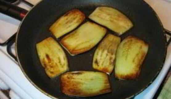 рулеты из баклажанов с творогом