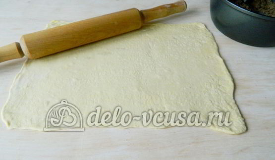 слоеный рулет с фаршем