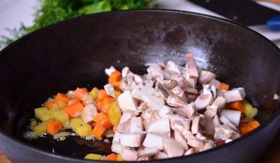 сырный рулет с паштетом из печени