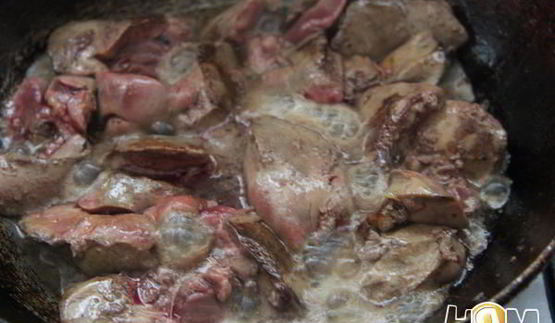 яичные рулетики с печеночной начинкой