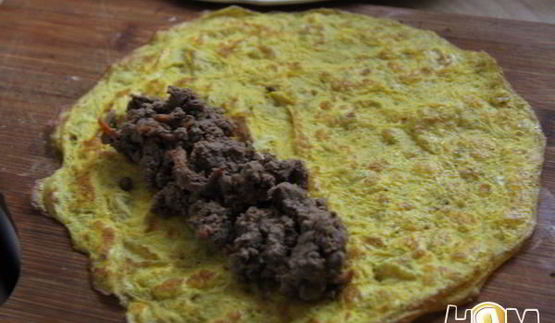 яичные рулетики с печеночной начинкой