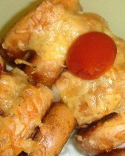 Рецепт сосисок в сушках под сырной корочкой