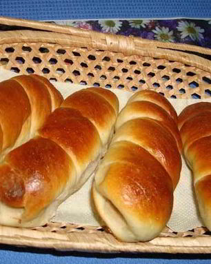 Сосиски в тесте без дрожжей