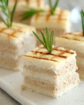 Клаб-сэндвич с сардинами