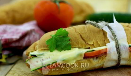 сэндвич с колбасой