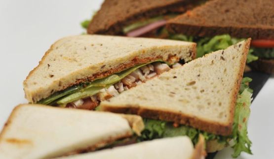 сэндвич с цыпленком