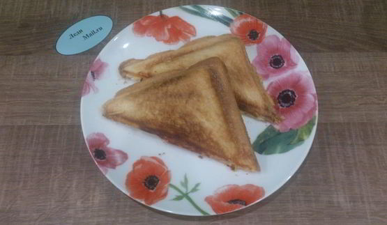 сэндвичи с колбасой и сыром