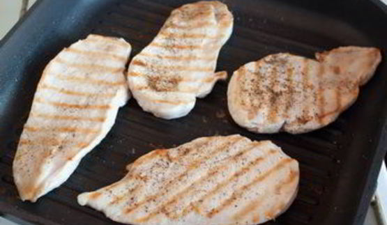 сэндвичи с курицей и маринованным цуккини