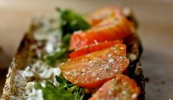 сэндвичи с помидорами