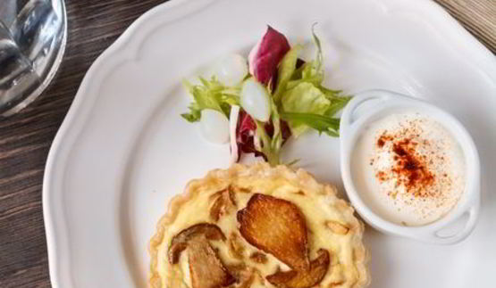 тарталетки с белыми грибами