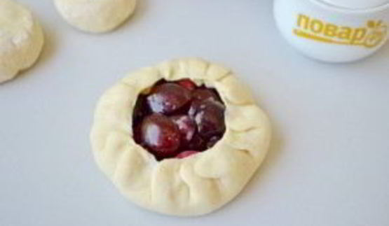 тарталетки с черешней